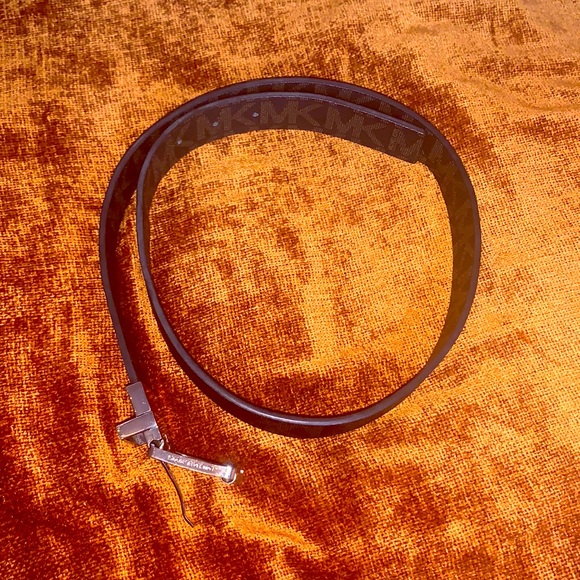 Black & Brown reversible Michael Kors belt